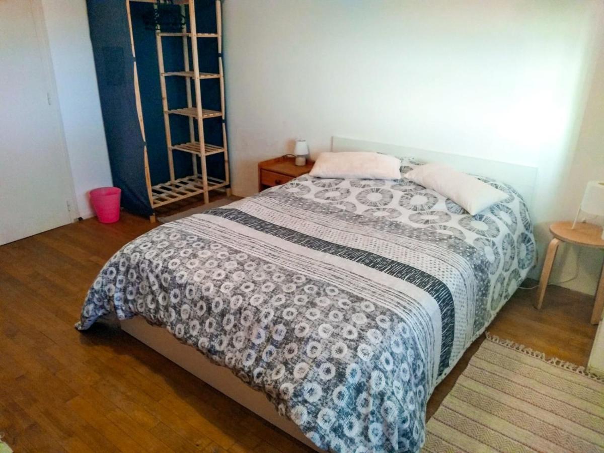Roz Melen Apartment